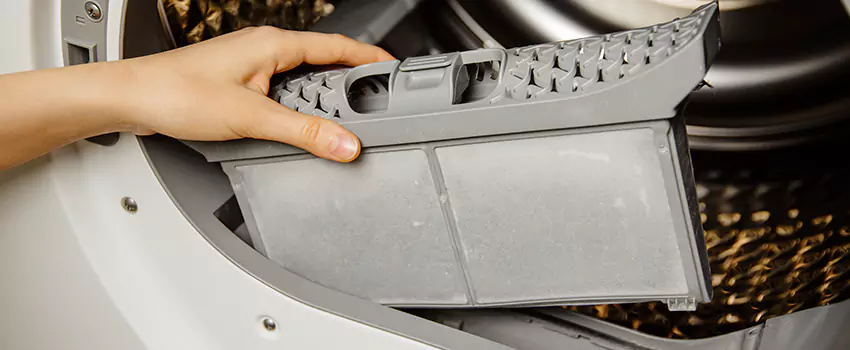 Signs Of A Clogged Dryer Lint Trap in Hollister, California
